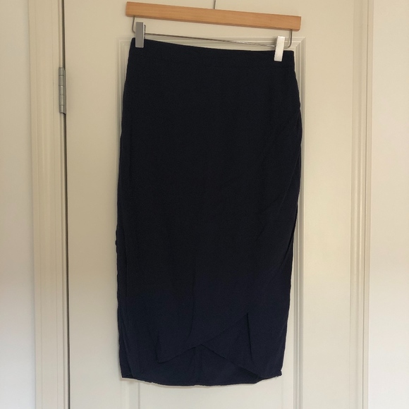 Banana Republic Navy Wrap Effect Skirt - Picture 5 of 6